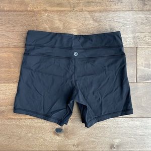 lululemon groove shorts *luxtreme || size 6